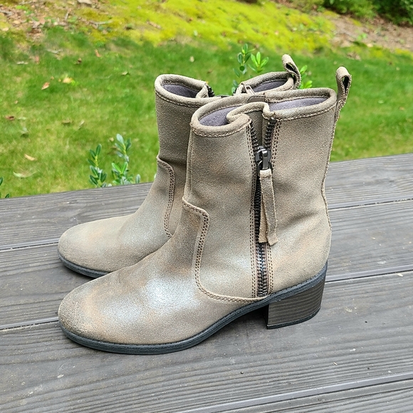 Clark's Half Boot Metallic Leather Size 7.5 - Picture 3 of 8